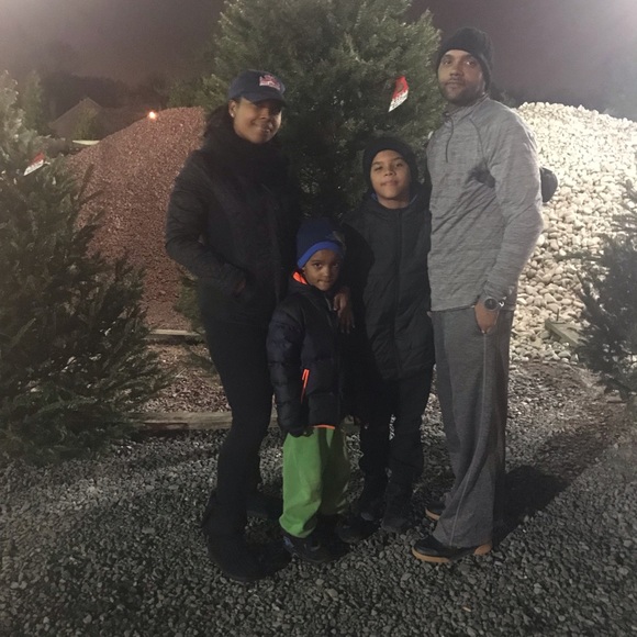 Profile Picture of Jason Carr (@nosaj1223) on Poshmark