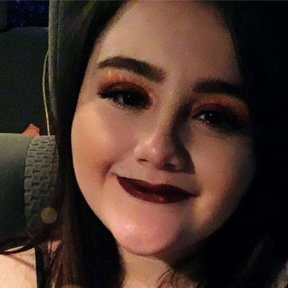Profile Picture of Anna Verdugo (@annaverdugo851) on Poshmark
