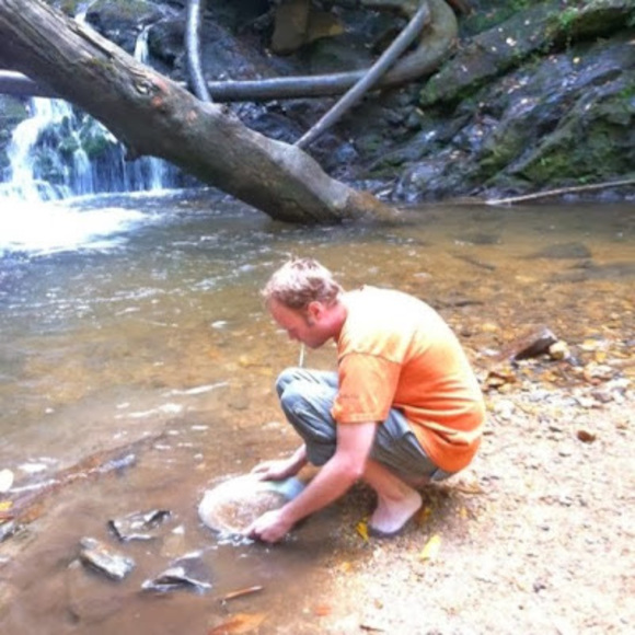 Profile Picture of Kevin Williamson (@kassidykills) on Poshmark