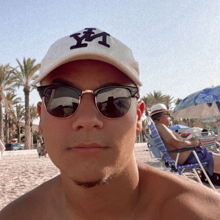 Profile Picture of Alfonso Cavas (@cavitazooo) on Tiktok