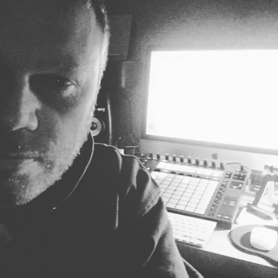 Profile Picture of Roundface40 (@roundface40) on Twitter