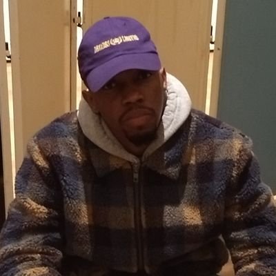 Profile Picture of Kurt Andrew (@GrapeGusto) on Twitter