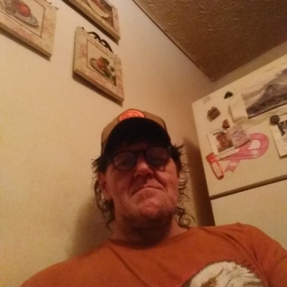 Profile Picture of Patrick Lanningham (@twochins66) on Poshmark