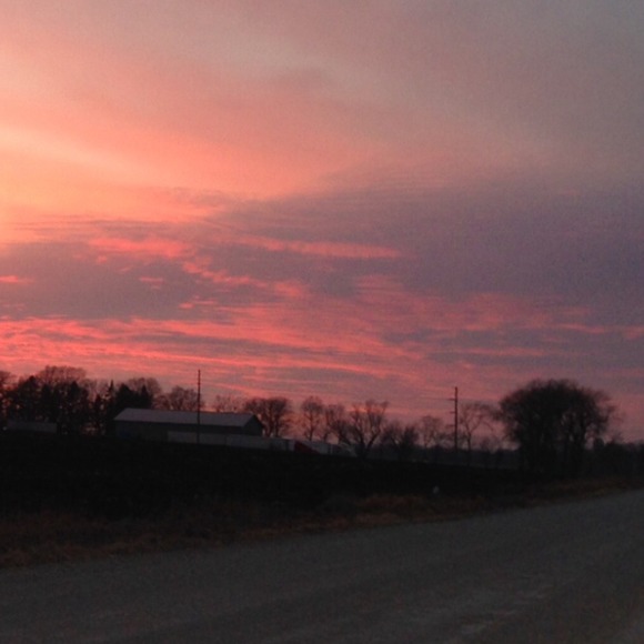 Profile Picture of Angie Velander (@amv7116) on Poshmark