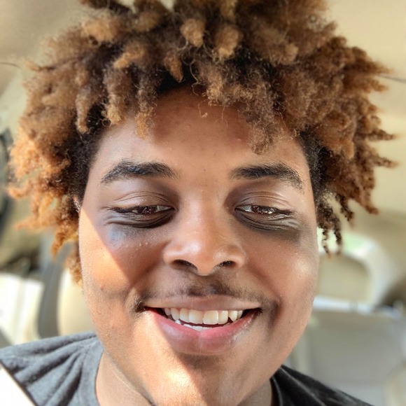 Profile Picture of Dwayne Ruffin (@dwayne_ruffin) on Poshmark