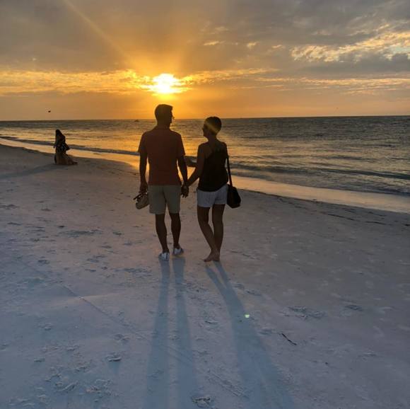 Profile Picture of Ela Zdunek (@elazdunek) on Poshmark