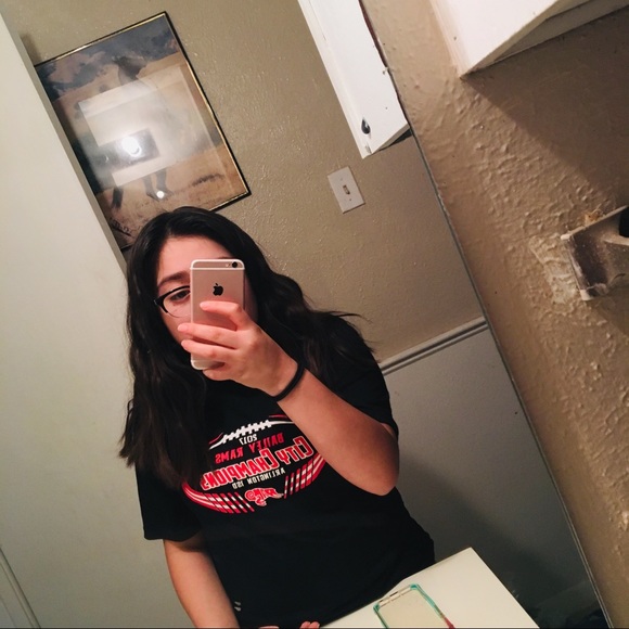 Profile Picture of Candy Ramirez (@candy2ramir) on Poshmark