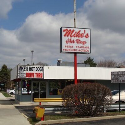 Profile Picture of Mike Wehner (@MikesHotDogs18) on Twitter