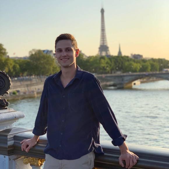 Profile Picture of Maciej Roginski (@mattskurammi) on Poshmark