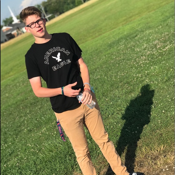 Profile Picture of Patrick Zyla (@patrickzyla) on Poshmark