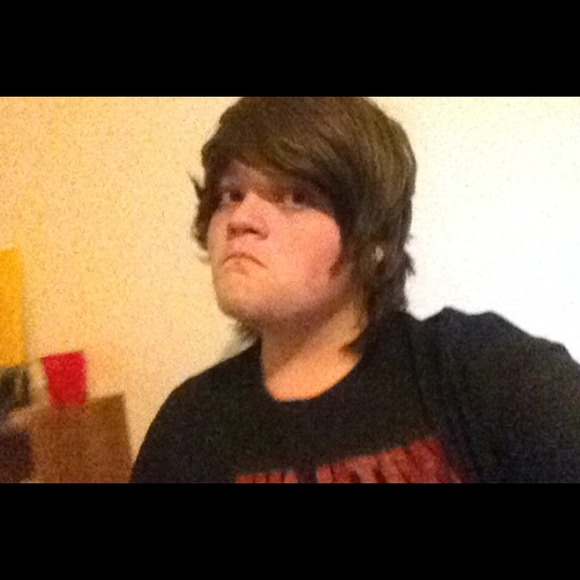 Profile Picture of Dominic Bennett (@sdominicmcft) on Poshmark