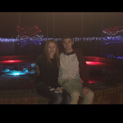 Profile Picture of Nicholas (@NickRoark09) on Twitter