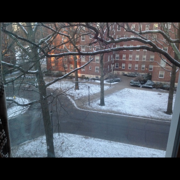 Charmaine Macaspac - Poshmark Profile Picture of Charmaine Macaspac (@charmaine0709) on Poshmark