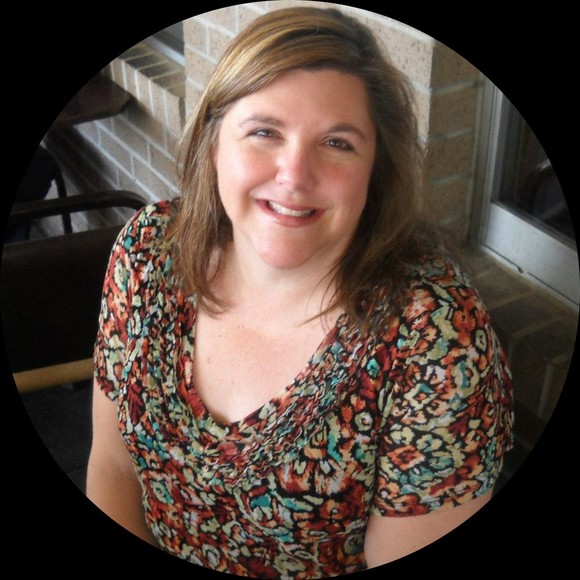 Profile Picture of Mary Sexton (@acolourfulpast9) on Poshmark