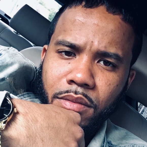 Profile Picture of Jonathan Santana (@swaqontwenty23) on Poshmark