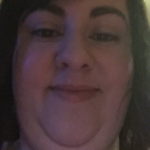 Kimberly Rhyner - Poshmark Profile Picture of Kimberly Rhyner (@kimrhyner) on Poshmark