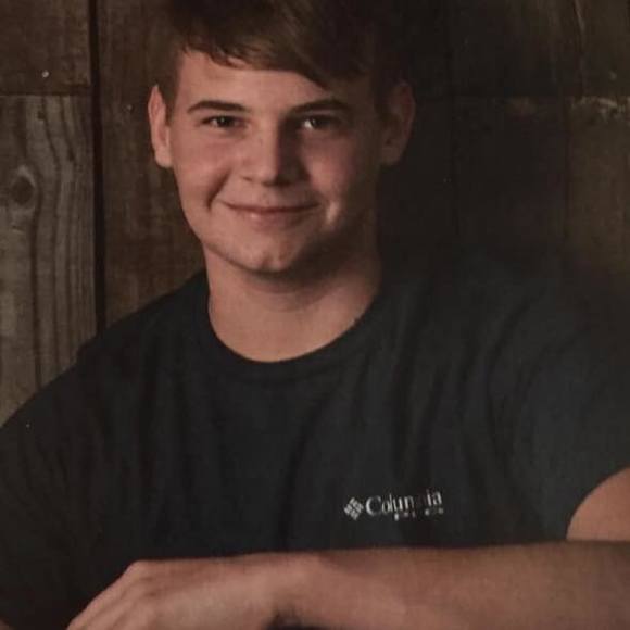 Profile Picture of Dillon Huitt (@dhuitt876) on Poshmark