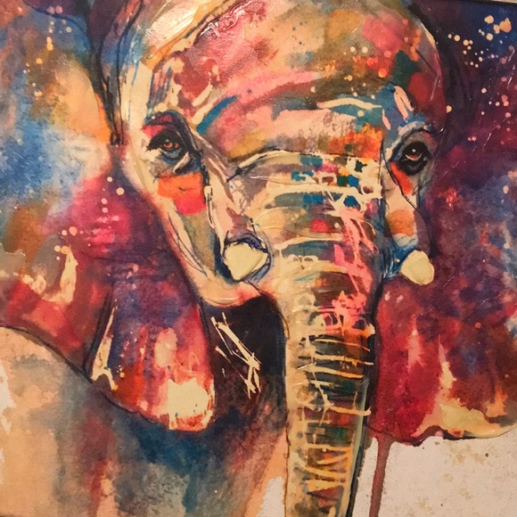 Profile Picture of Emily Ernster (@em0502) on Poshmark