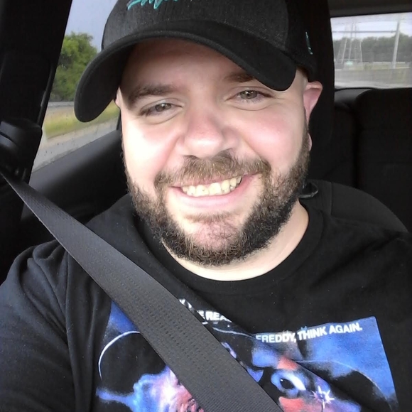 Profile Picture of Joshua Snook (@dad2be0907) on Poshmark