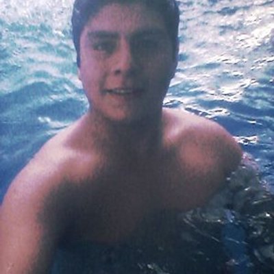 Profile Picture of Adrianon Twitter