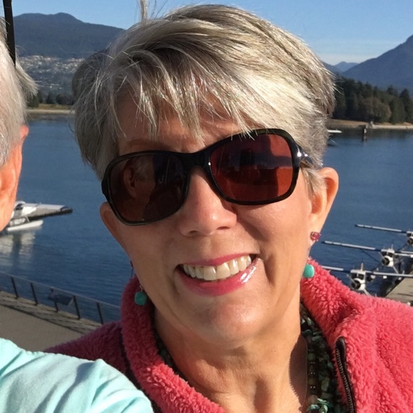 Profile Picture of Sharon Lampke (@slampke) on Poshmark