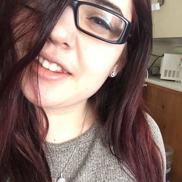 Profile Picture of Alex Duguay (@alexandraduguay) on Poshmark