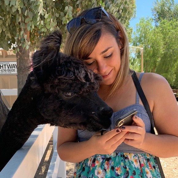 Profile Picture of Shana Fiduccia (@shanibanani18) on Poshmark