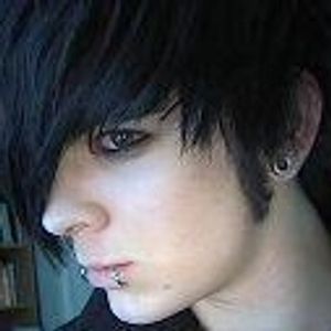 Profile Picture of Blake Majors (@eyelineremo) on Myspace