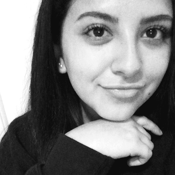 Profile Picture of Faith Milliman (@faith_milliman) on Poshmark