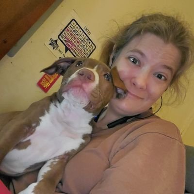 Profile Picture of Elizabeth Dozier (@ElizabethDozi13) on Twitter