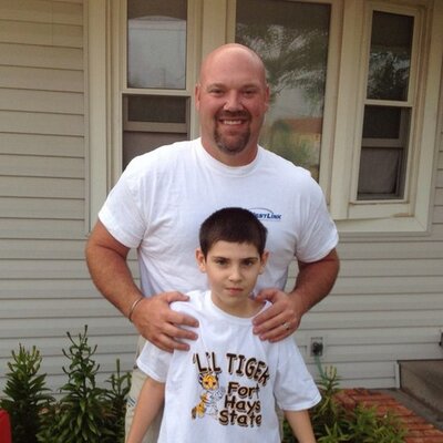 Profile Picture of Jeff Rebel (@jrebeljrebel) on Twitter