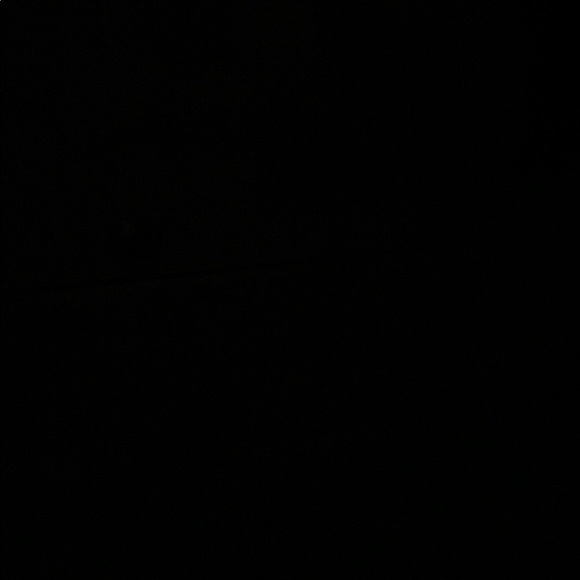 Profile Picture of Lorrelle Araujo (@lorrelle_araujo) on Poshmark