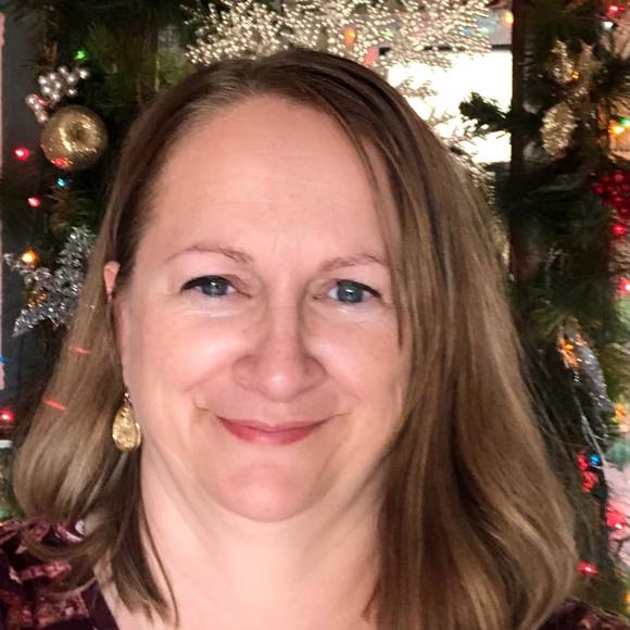 Profile Picture of Lori Kidd (@lorikidd2) on Poshmark