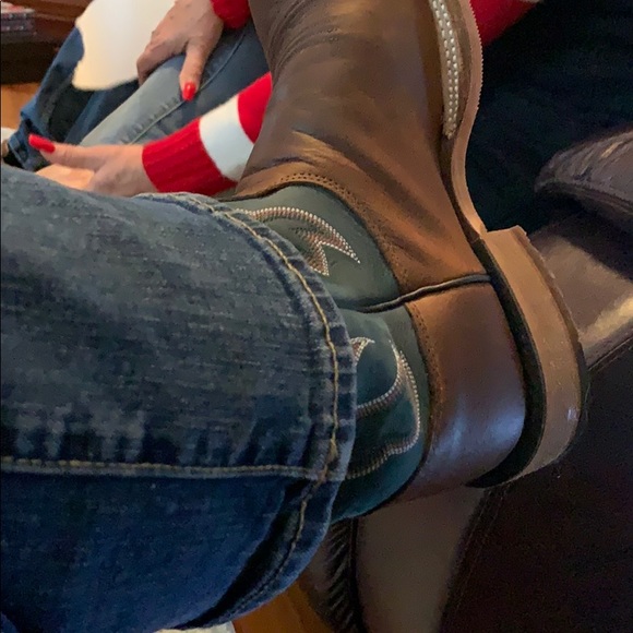 Profile Picture of David Cotton (@drc0521) on Poshmark