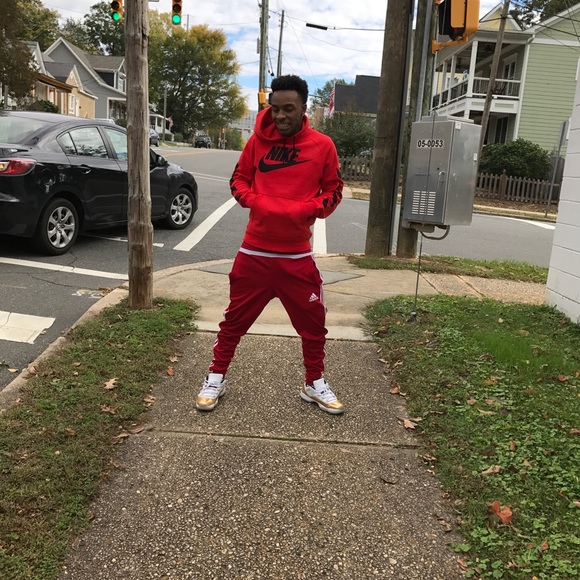 Profile Picture of Demetrius Roberson (@ysmdherbo) on Poshmark