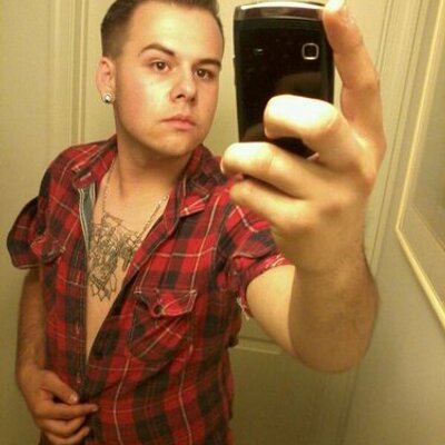 Profile Picture of Bradley Wakeley (@SeventyTwoSlick) on Twitter