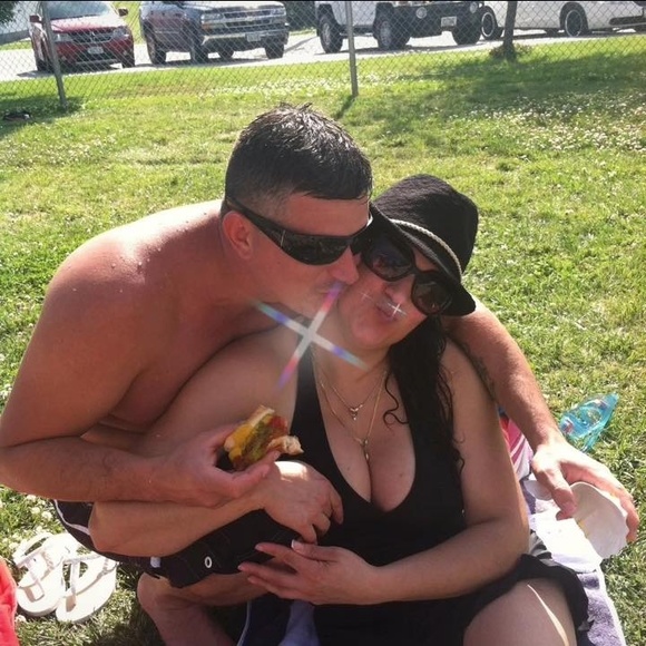 Profile Picture of Dayamit Duran (@dayamit) on Poshmark