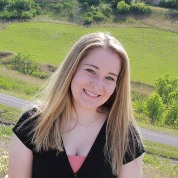 Profile Picture of Isabel Grafel (@igrafel11) on Poshmark