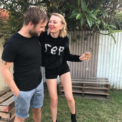 Profile Picture of Renee Cringle (@NaytomeetTay) on Twitter