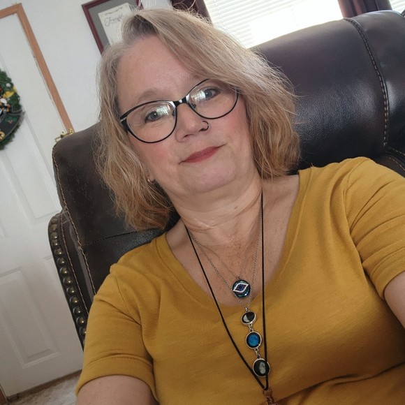 Profile Picture of Jean Harryman (@jean_harryman) on Poshmark