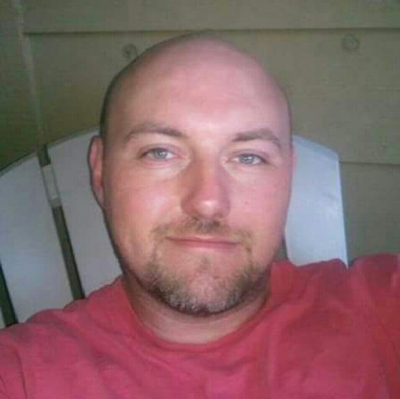 Profile Picture of Scott Frady (@gon2brch) on Poshmark