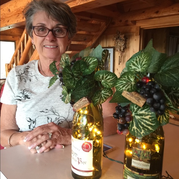 Profile Picture of Sharon Braskamp (@sharonsmb) on Poshmark