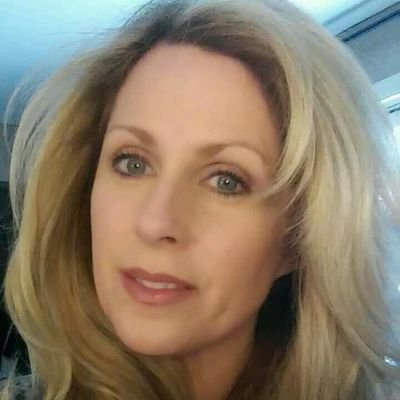 Profile Picture of Vicky Willett (@vicky_willett) on Twitter