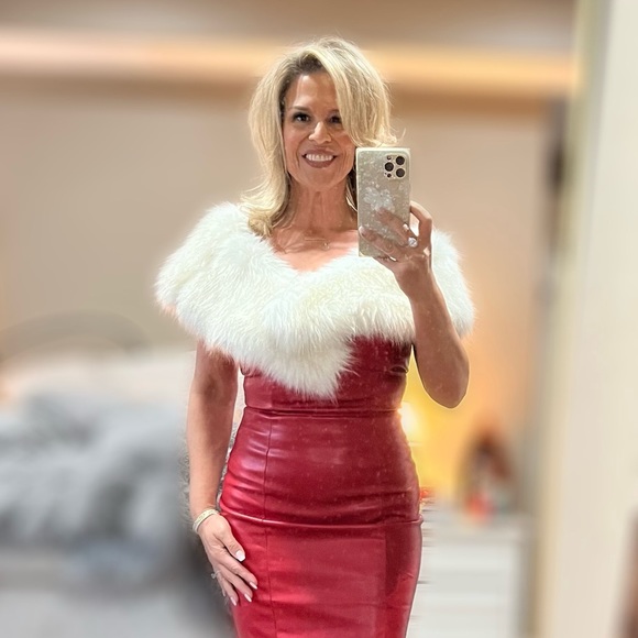 Profile Picture of Christa Soller (@christajs) on Poshmark