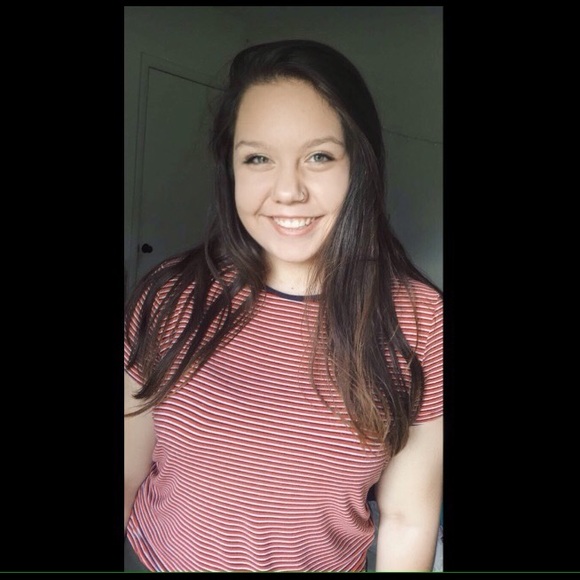 Profile Picture of Brooke Kegney (@brookekegney1) on Poshmark