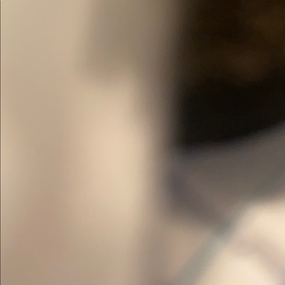 Profile Picture of Lavalas Edwards (@lavalasedwards) on Poshmark