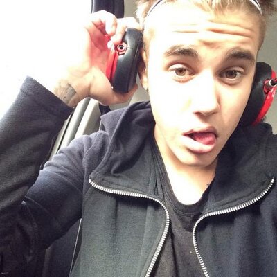 Profile Picture of Rosa Lezcano (@ROCHISWAGER) on Twitter