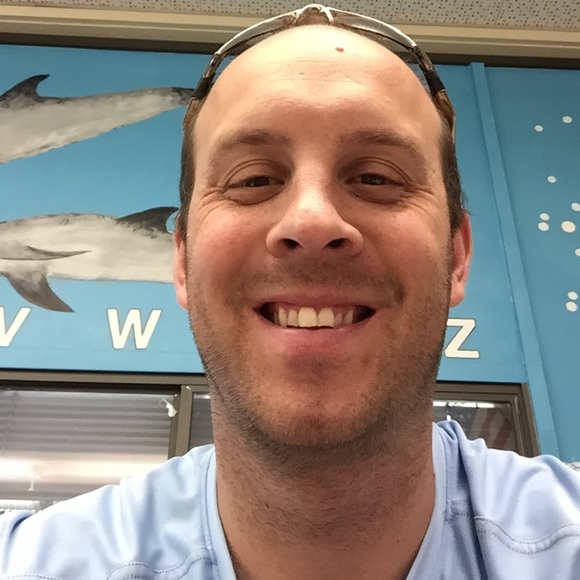 Profile Picture of Justin Eiffler (@jeiffler) on Poshmark