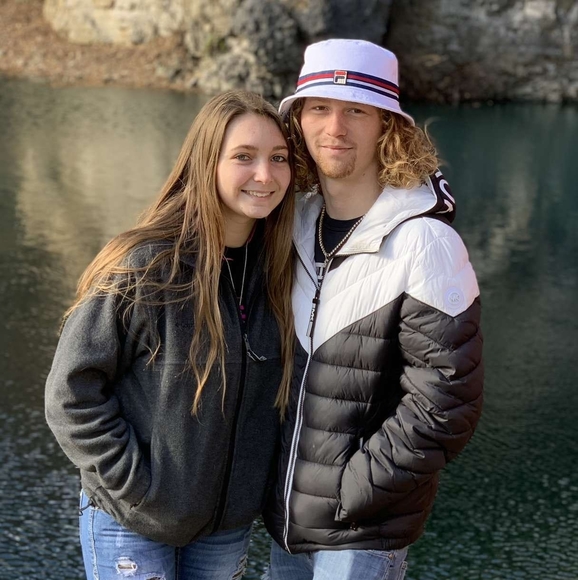 Profile Picture of Mathew Bertubin (@mathewbertubin) on Poshmark