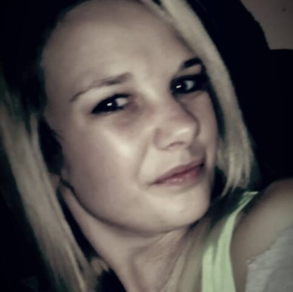 Profile Picture of Wendy Kinsey (@wendykinsey) on Poshmark